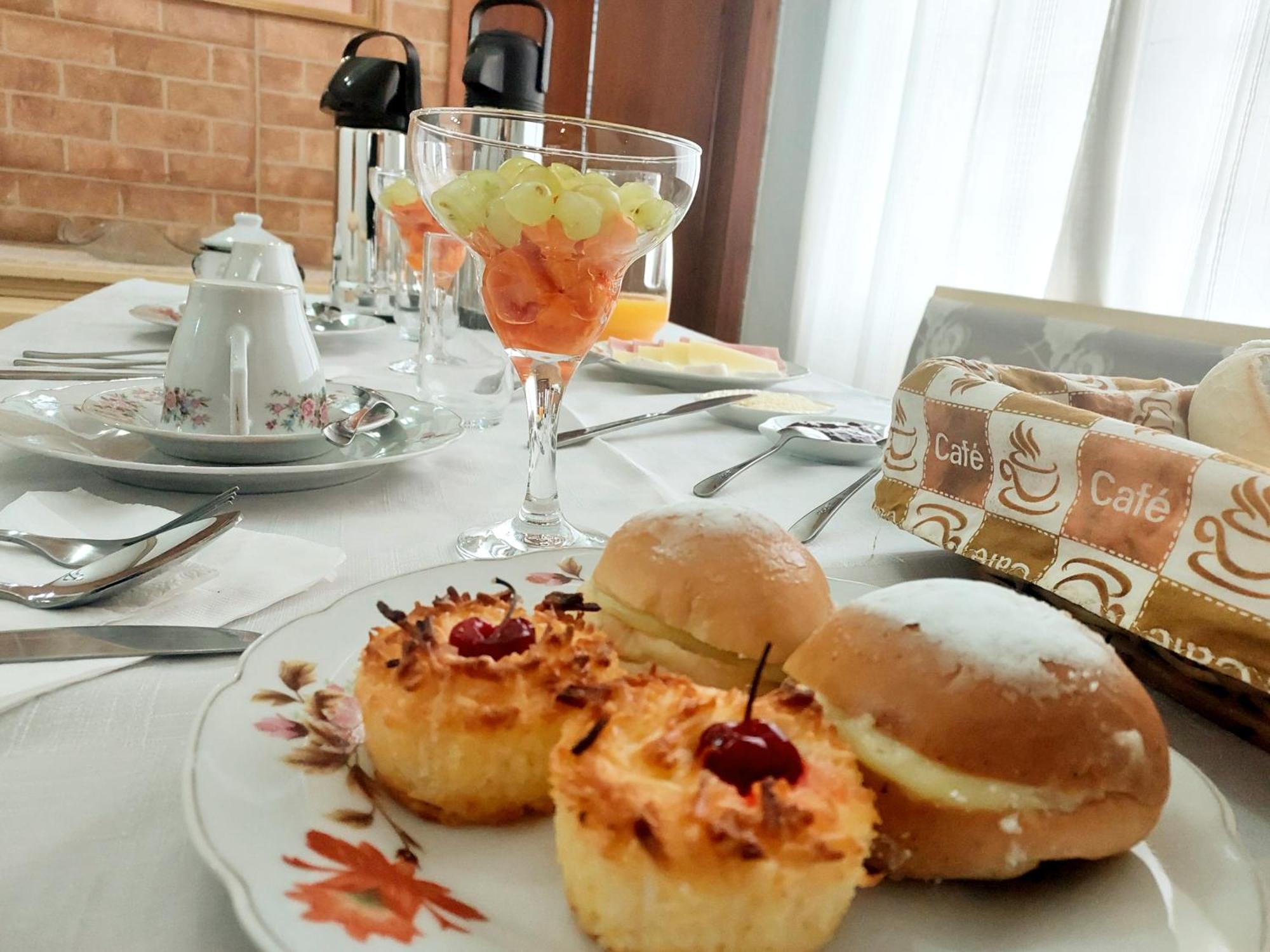 Acomodação com café da manhã  Refugio Girassol *